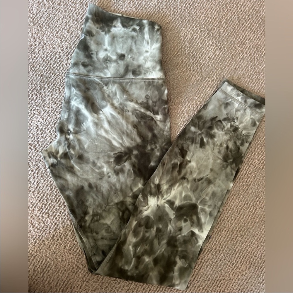 Lululemon Athletica Diamond Dye Leggings